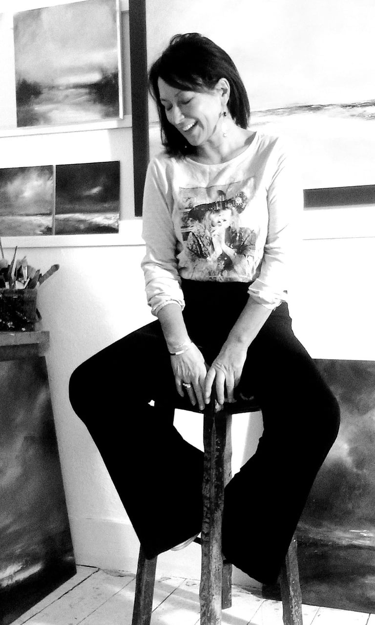 Claire Howlett artist