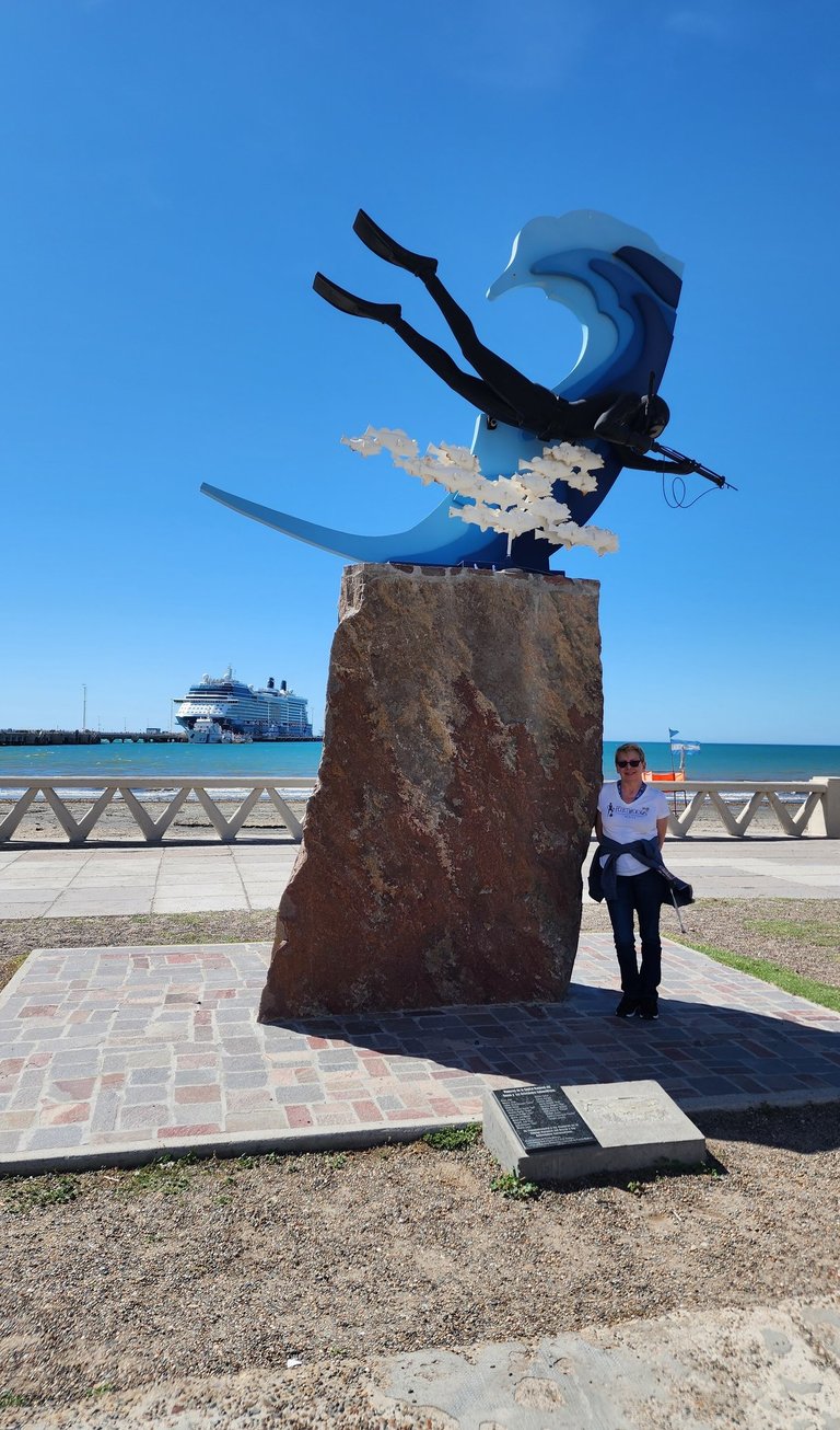 Lady prepares to head back to the ship in Puerto Madryn, Argentina