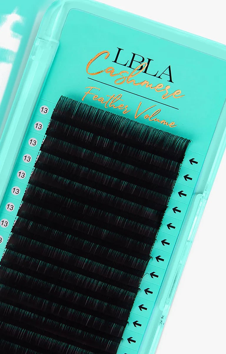 blister color verde agua, con fibras de pbt negras para volumen