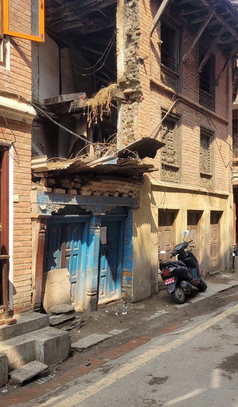 nepal, bhaktapur, explore nepal, travel nepal