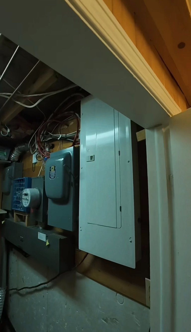 Nouvelle entrée électrique qui est maintenant en mesure de répondre aux besoins électriques,