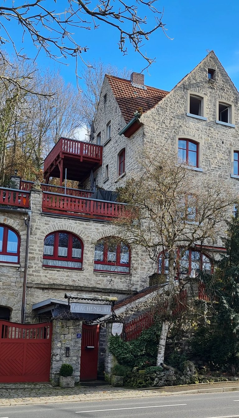 drachenburg restaurant und ferienwohnungen in 97340 marktbreit