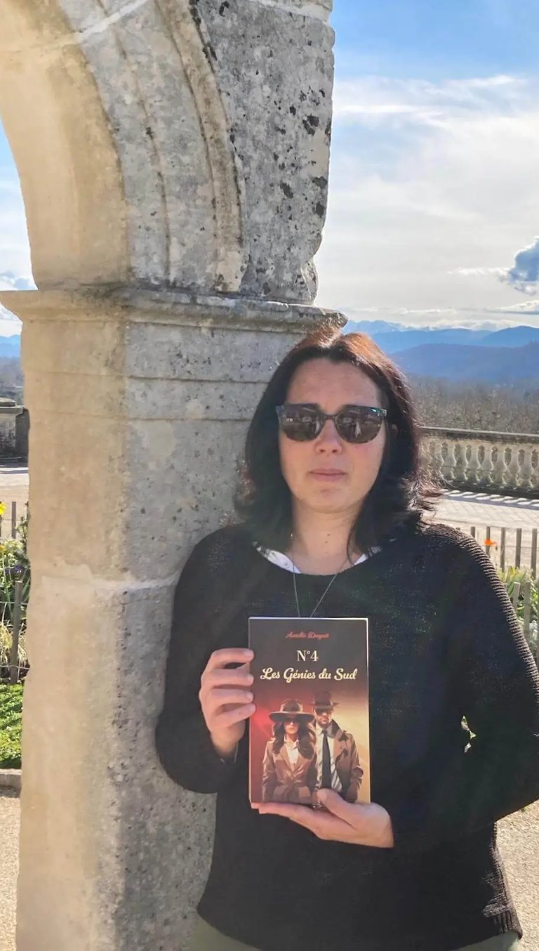 Aurélie Dugast, auteure - Les livres ont ce pouvoir magique : celui de m’instruire, de m’émerveiller