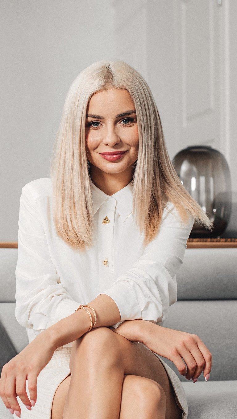 Cosmetic Scientist ready to start your Formulation