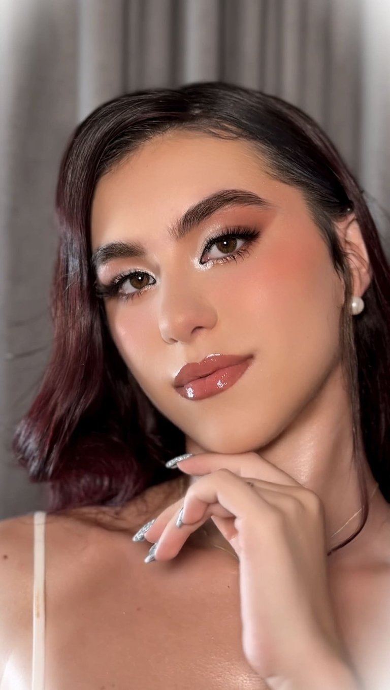 Maquillaje profesional para quinceañera en Valencia