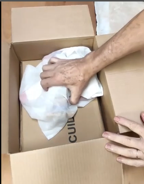 Abajur Aviaozinho indo para a Embalagem