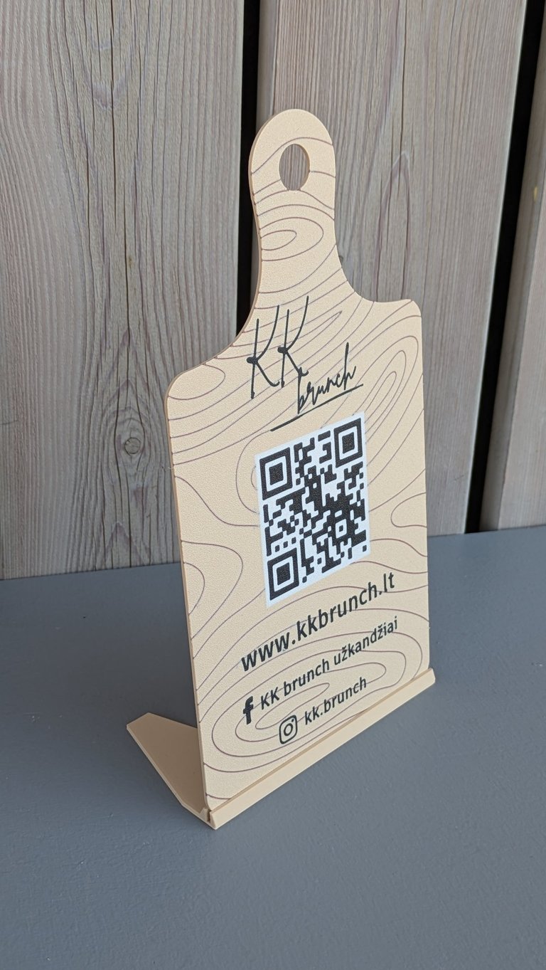 Įmonės informacinis QR stovelis