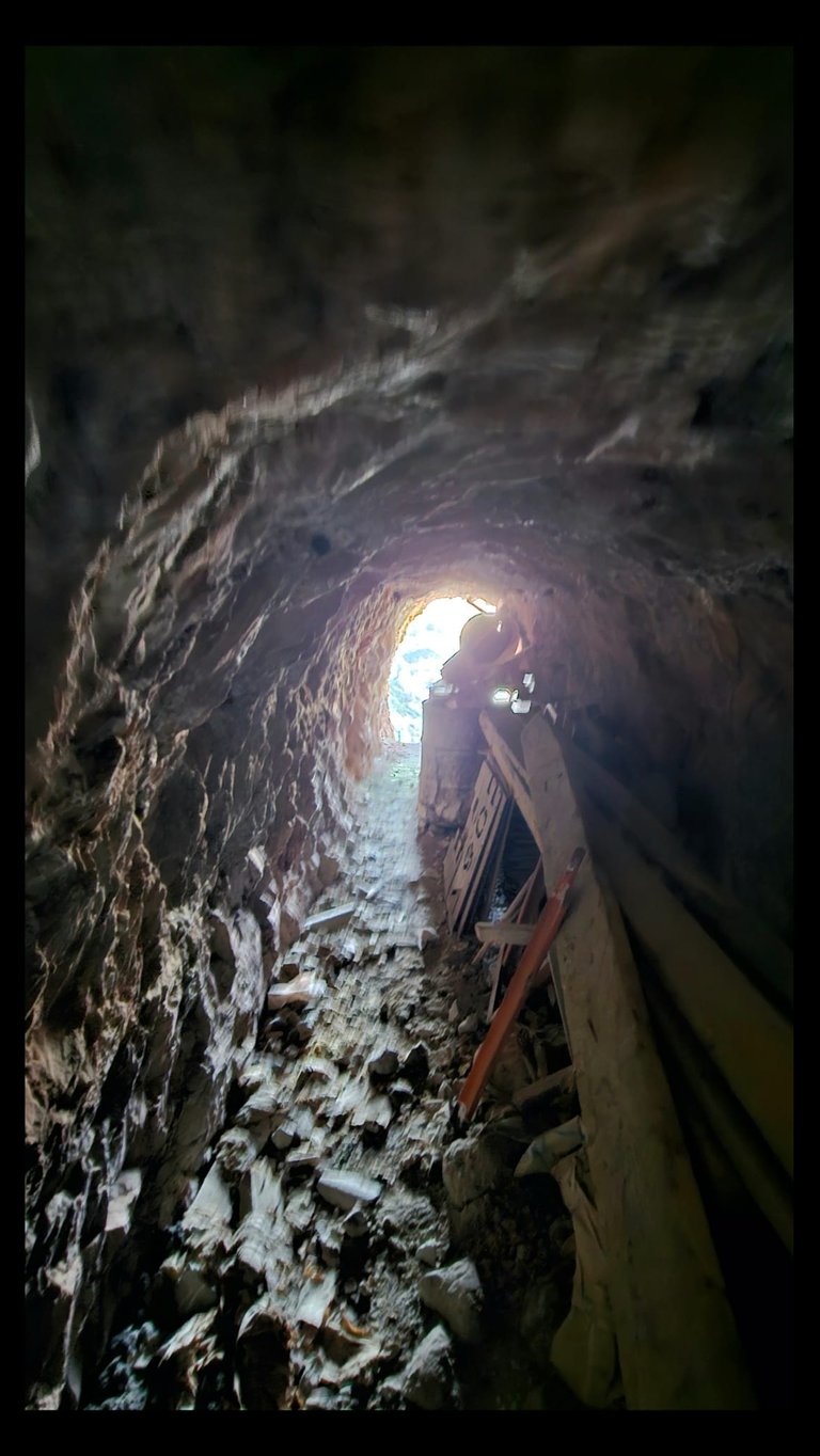 Tunnel at the Top of the Jacob's Ladder, Central Hidroelectrica Escales photographed NIKORU