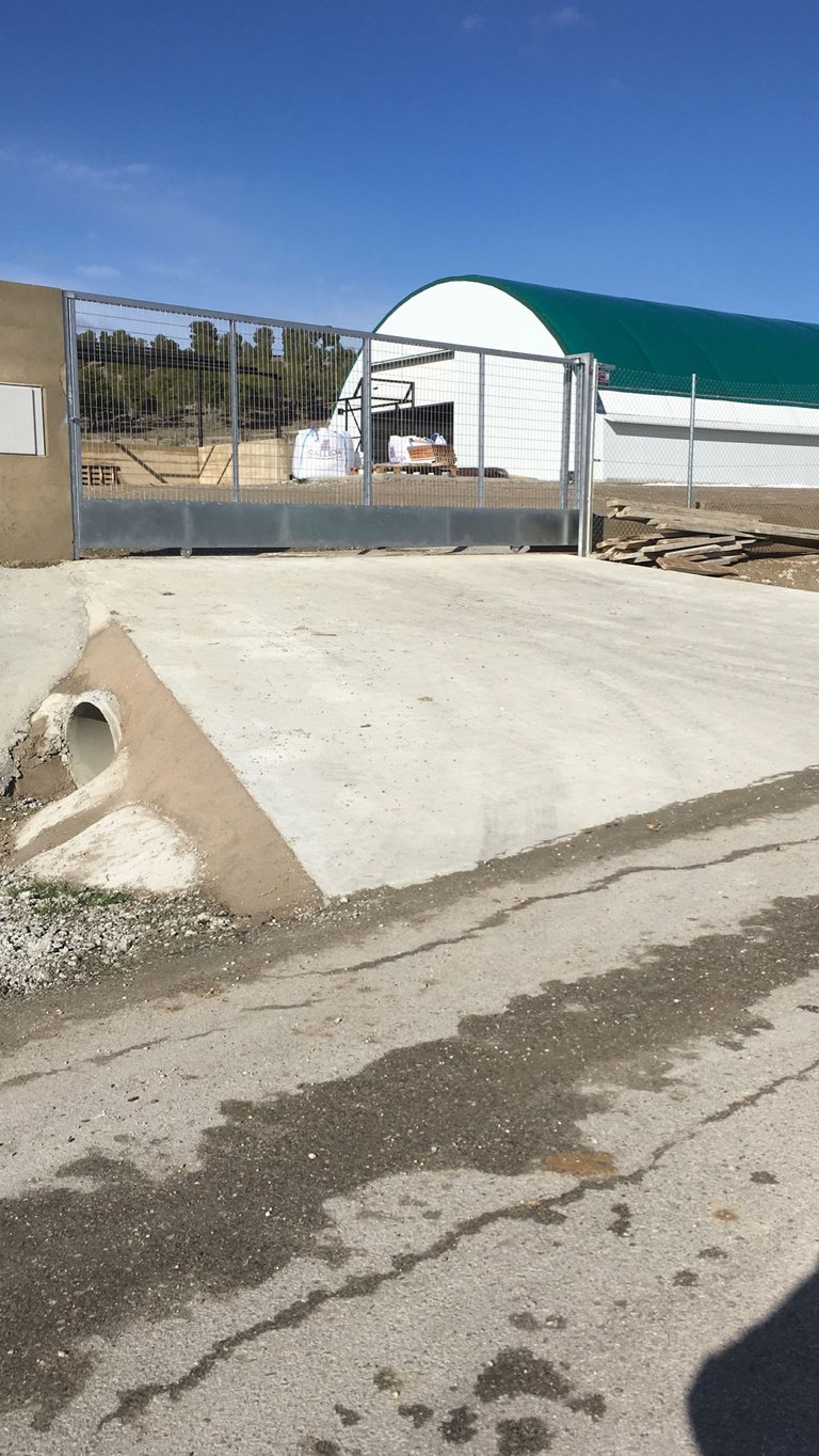 Nave tipo túnel explotación de gallinas camperas Valladolid