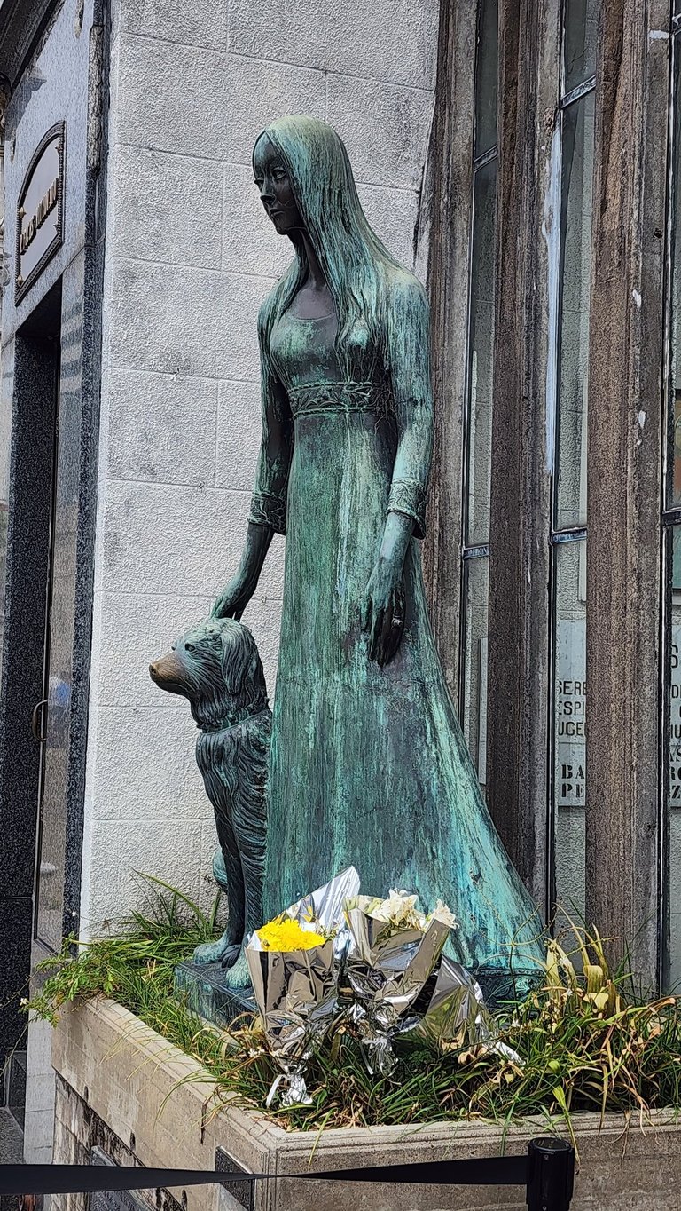 Liliana Crociati de Szaszak's tomb in Recoleta Cemetery in Buenos Aires, Argentina