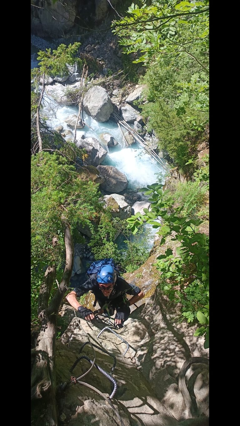 via ferrata sportive à Ailefroide, Serre poncon hautes alpes