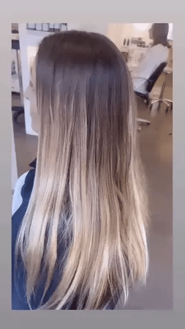 gif. cheveux de femme de dos