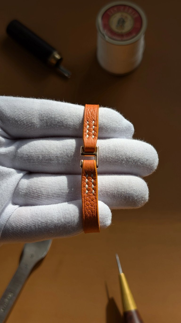 bracelet cuir cousu à la main