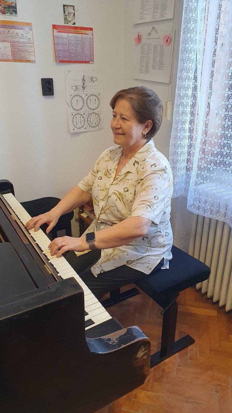 Takácsné Németh Magdolna, zongora