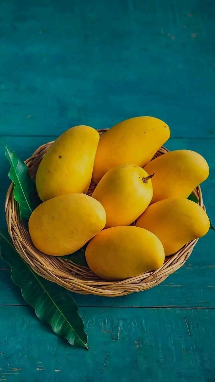Mango, ataulfo, mangoes