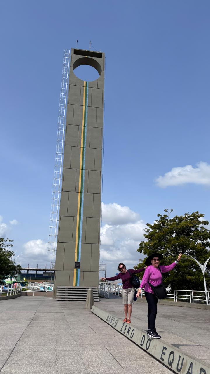 O Marco Zero do Equador é um ponto turístico de Macapá, contando com um obelisco de 30 metros.
