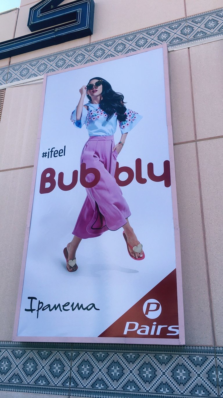 Outdoor banner advertising campaign