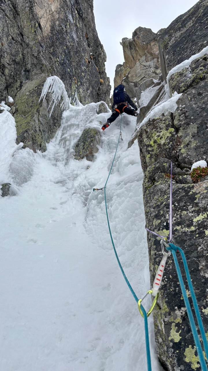 Goulotte ouest de gauche, Cime de Tavels