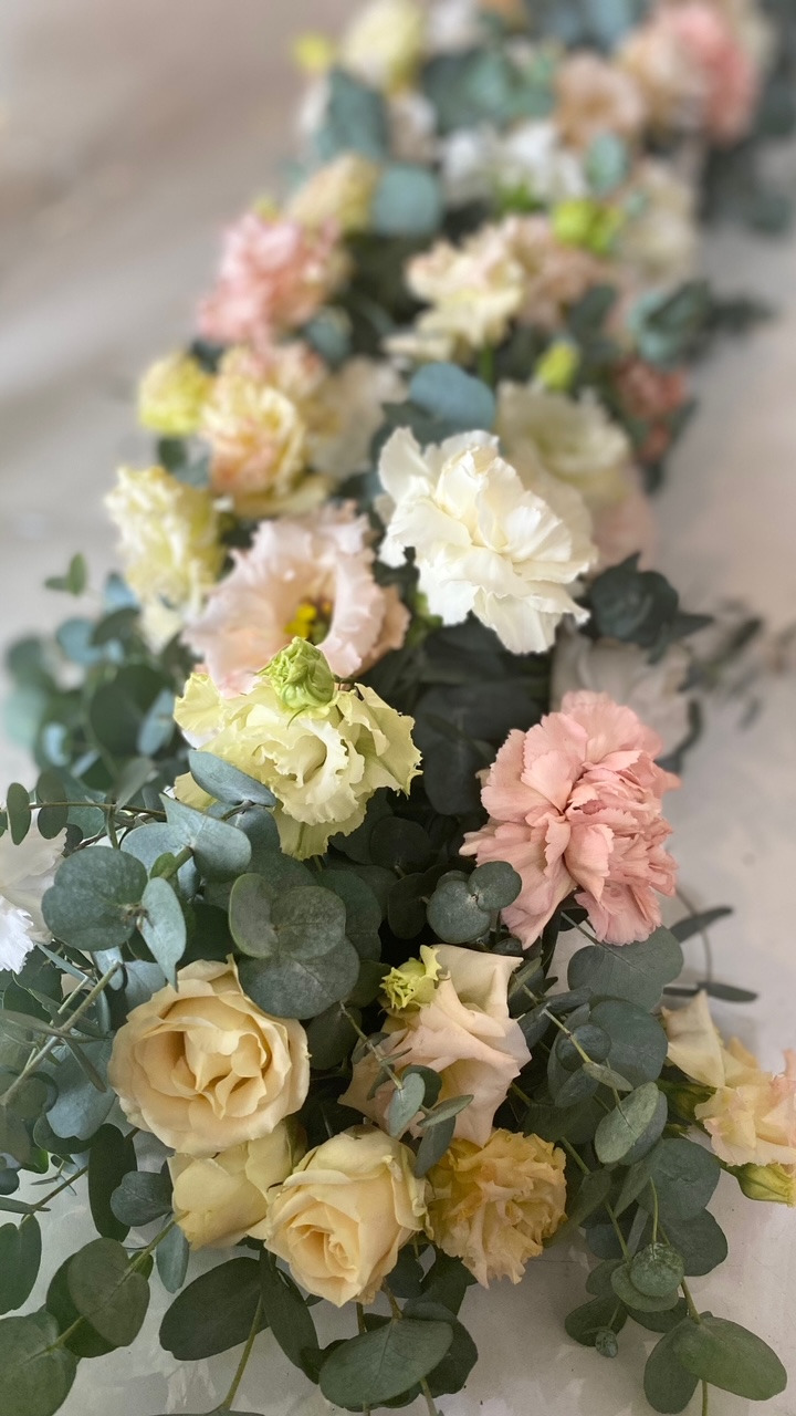 décor floral pour voiture mariés