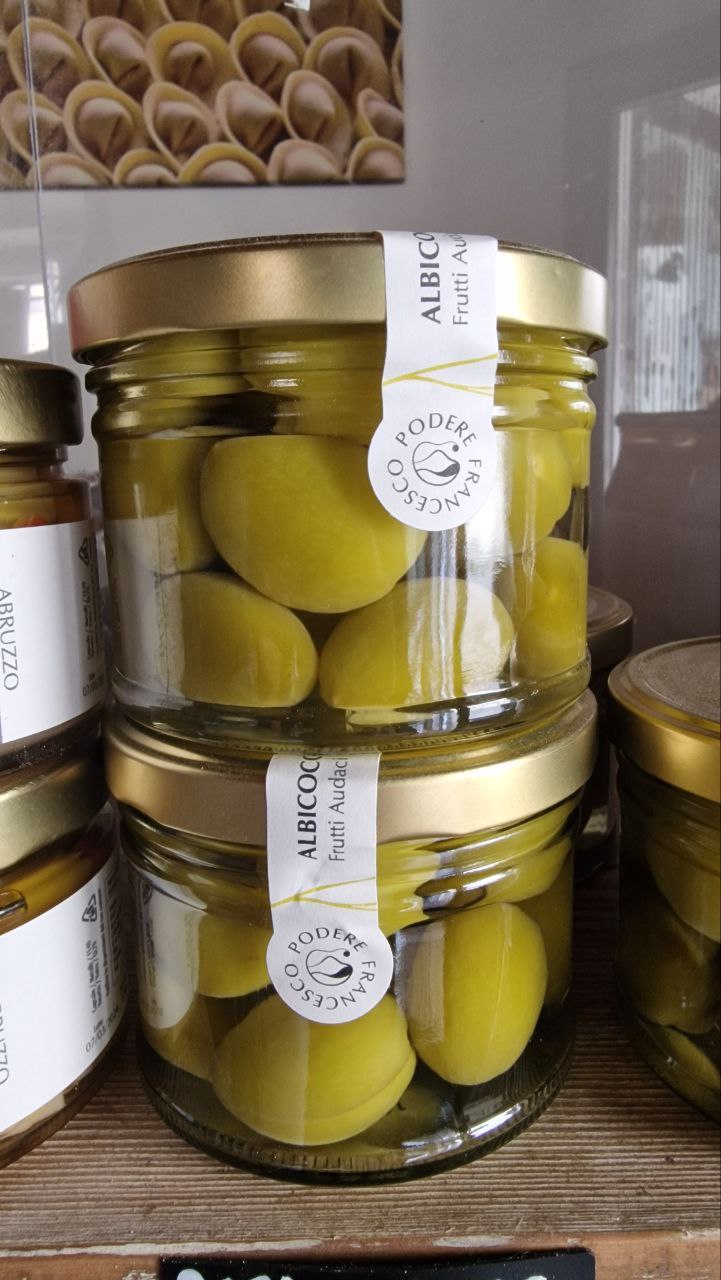 Albicocche verdi per ristoranti hotel specialità gastronomiche