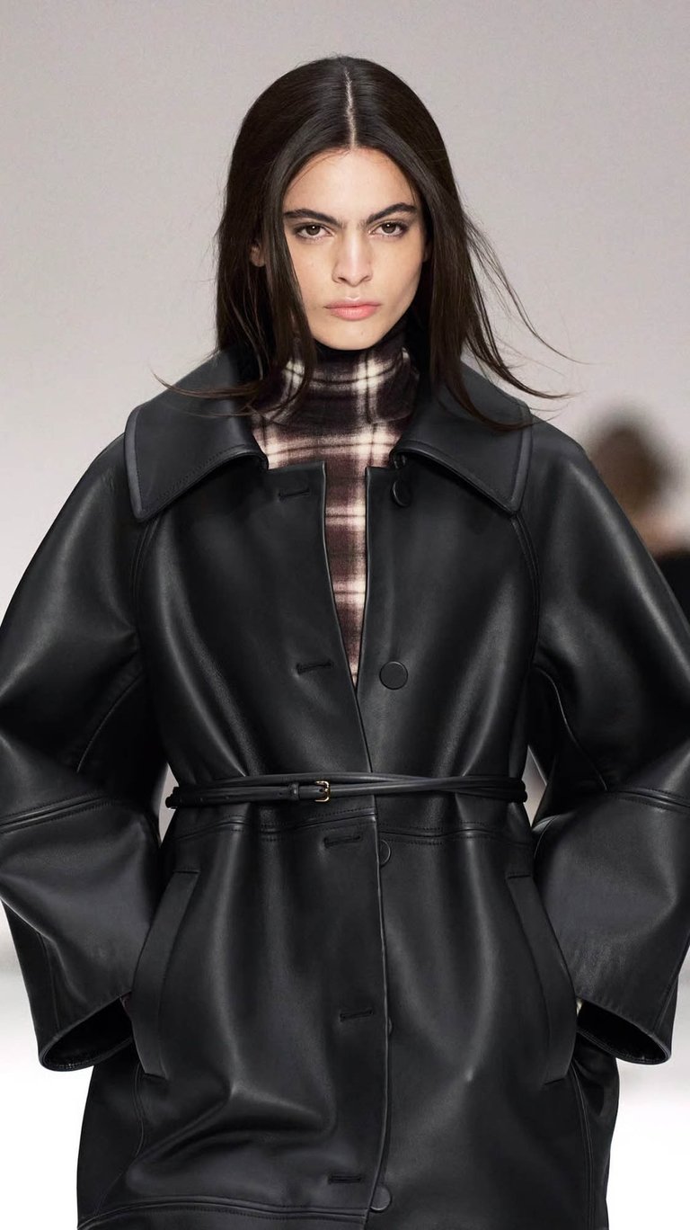 Ann Gior Makeup Artist for COS on model Carol Monteiro