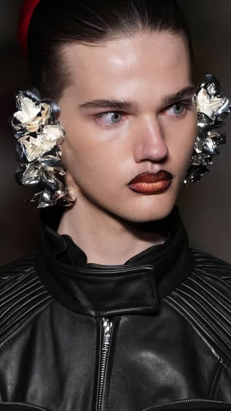 Ann Gior Makeup Artist for Palomo Spain NYFW on model Ev