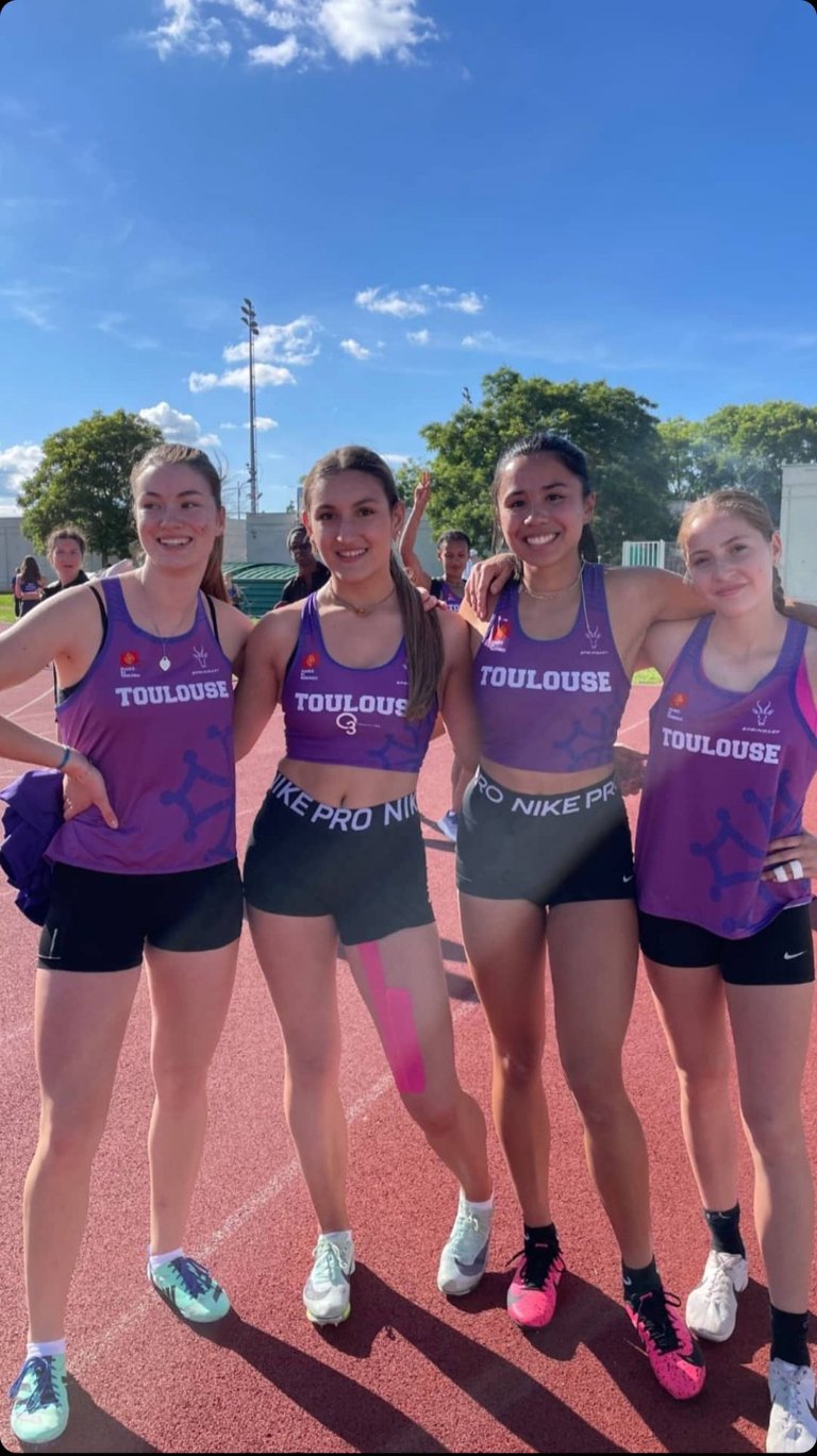 Les relayeuses du 4x100m cadettes toulousain
