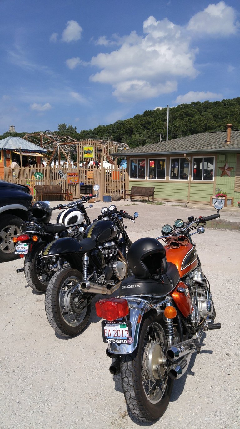 Summer ride along Lake Michigan to a nice patio for beers and bullshitting - summer 2016
