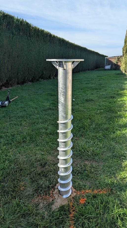 Fondation sur terrain argileux et herbeux en hiver