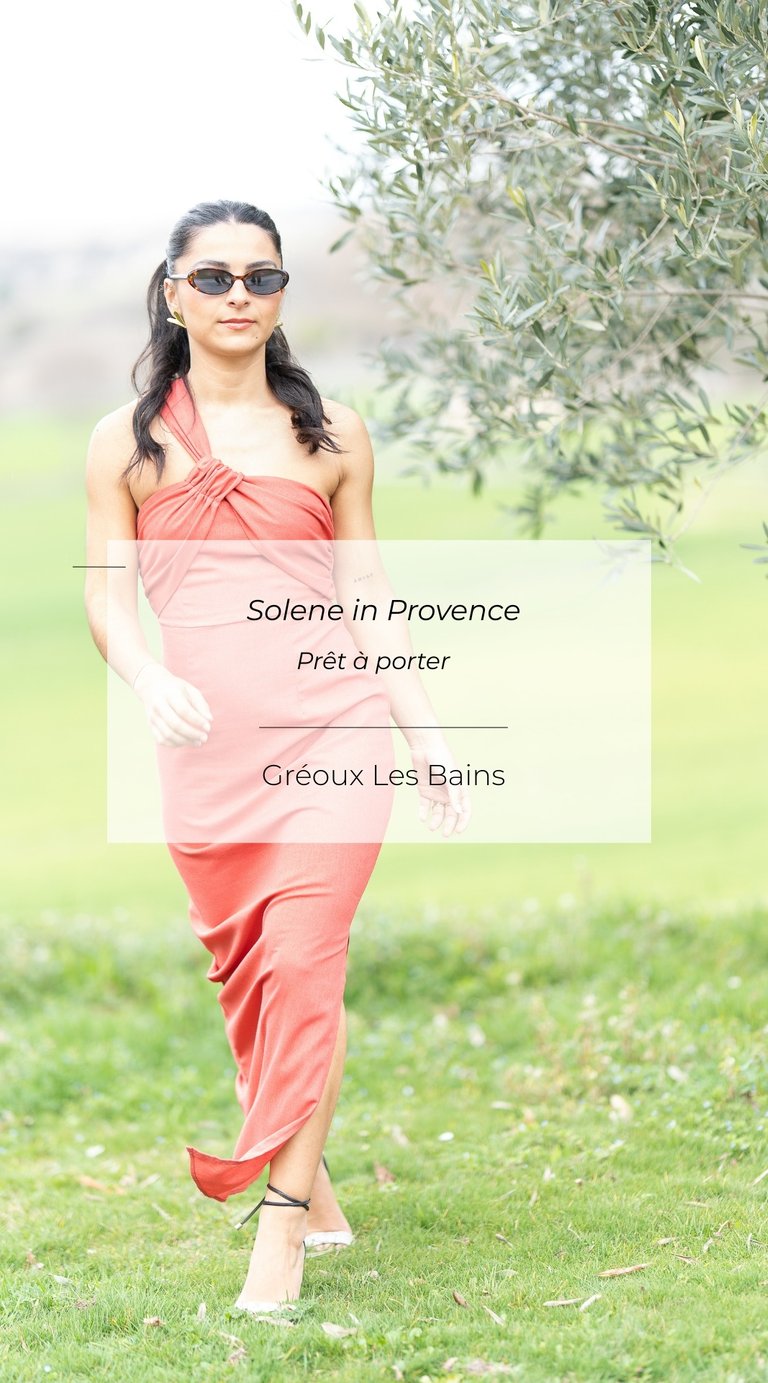 Portrait professionnel en Provence à Gréoux-les-Bains, femme en mouvement