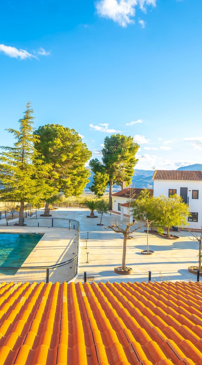 Casa rural. Alojamiento rural. Muchas personas