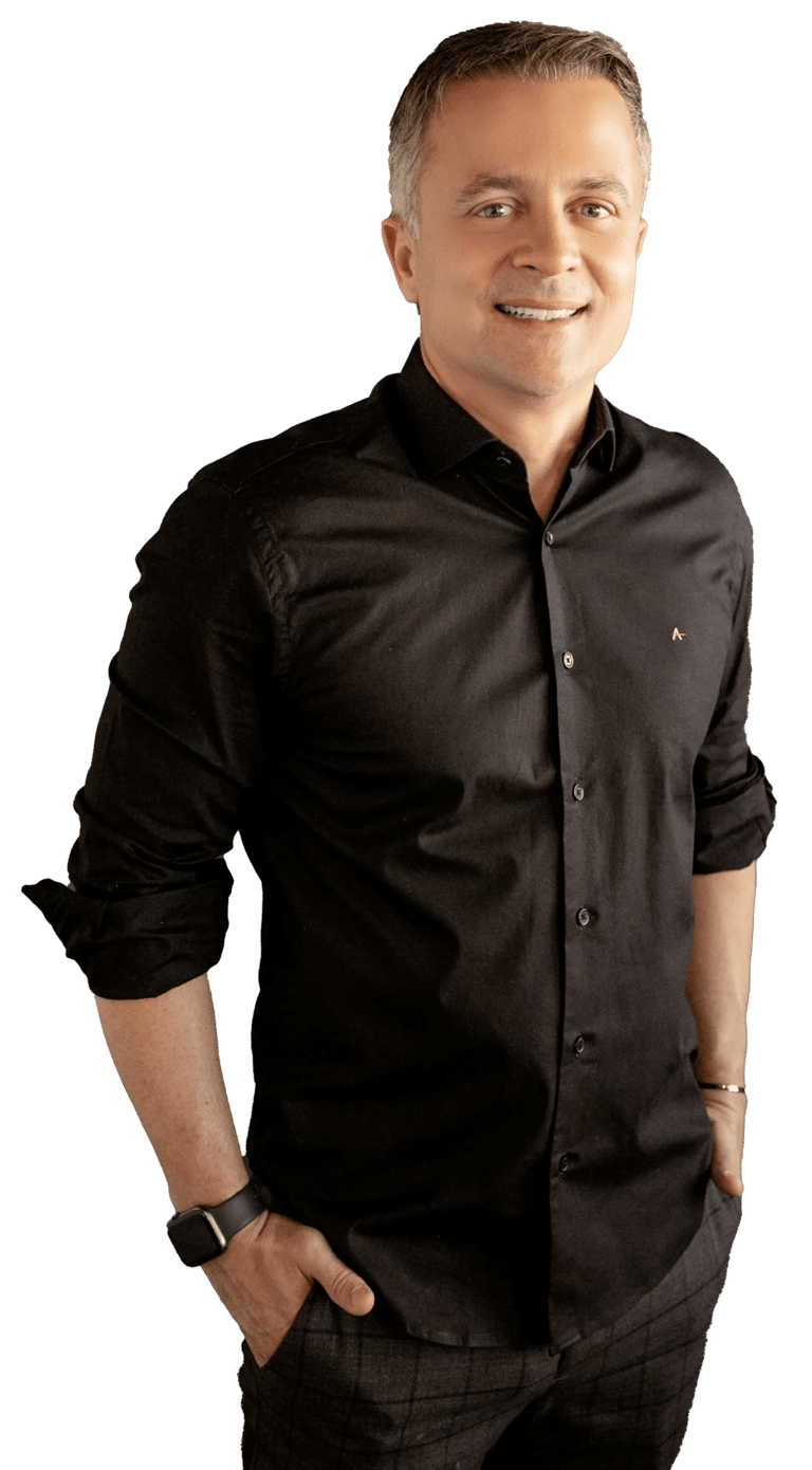 Dr. Euriberto Santana, mestre em implantodontia.