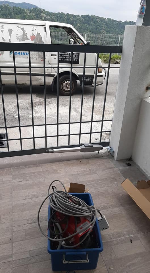 Pemasangan motor pintu automatik Cheras, Selangor