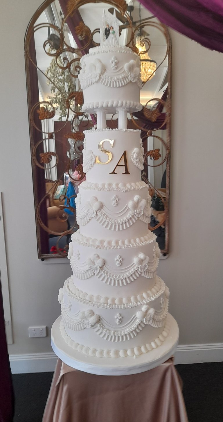 Lily Farm House Wedding Cake