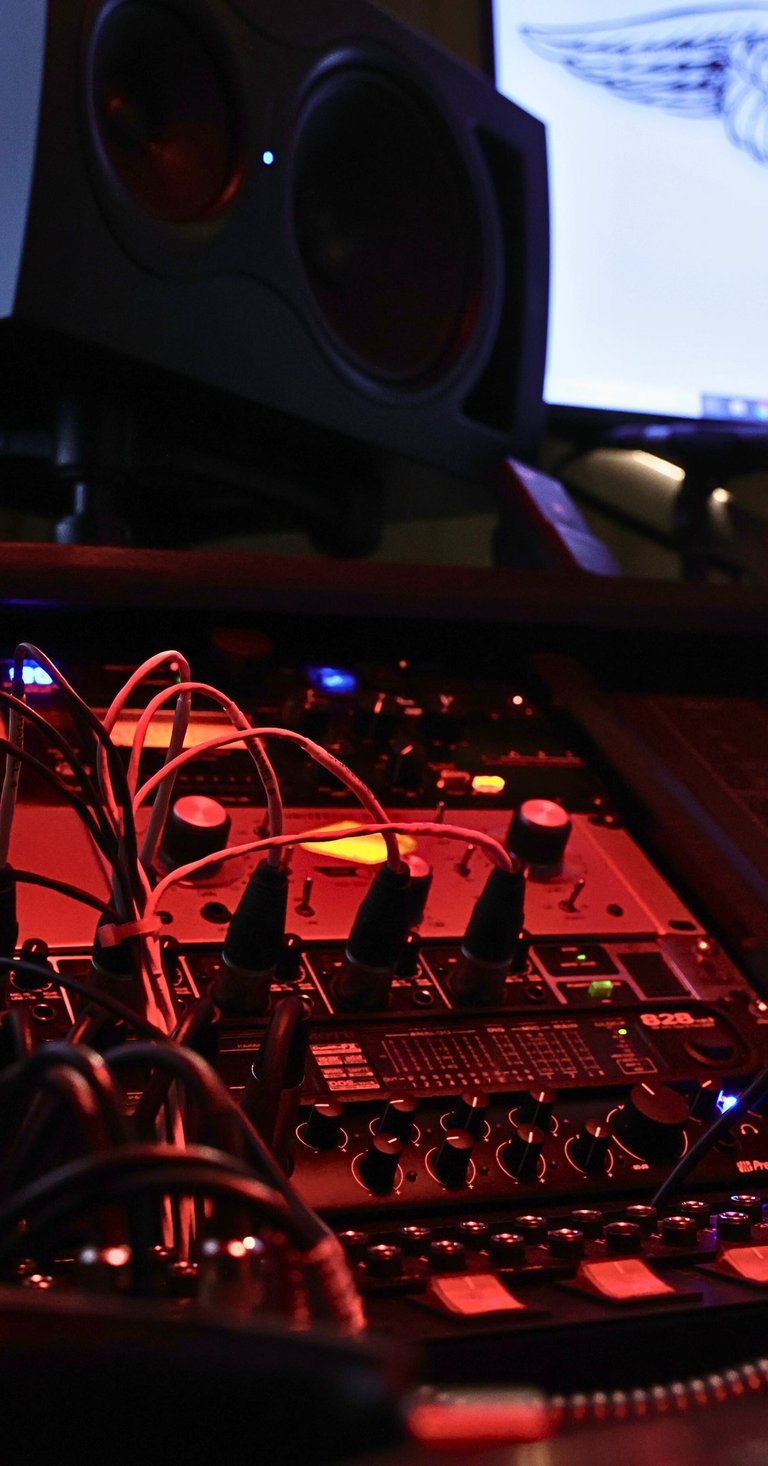 Troit Ent. mixing production studio desk