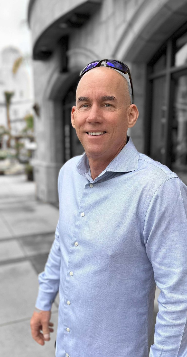 Carl H Gregory, LMFT. San Diego-based trauma therapist. 