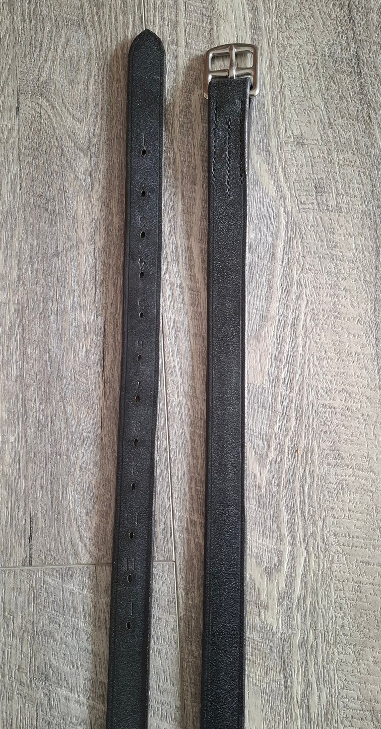 Stirrup leathers