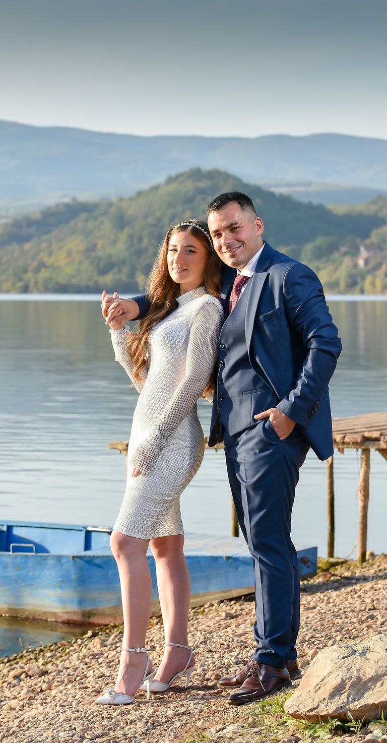 mlada i mladozenja slikanje jezero voda priroda mladenci
