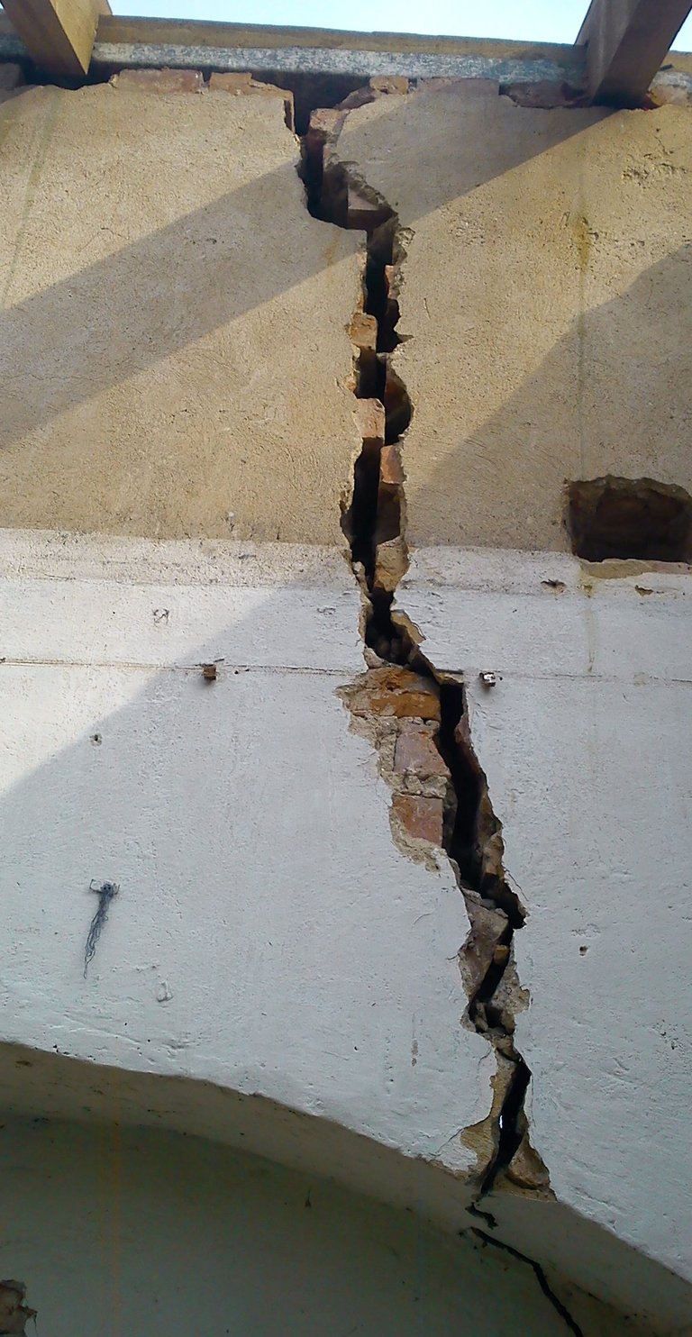 Sutvirtinimas, tuštumų užpildymas