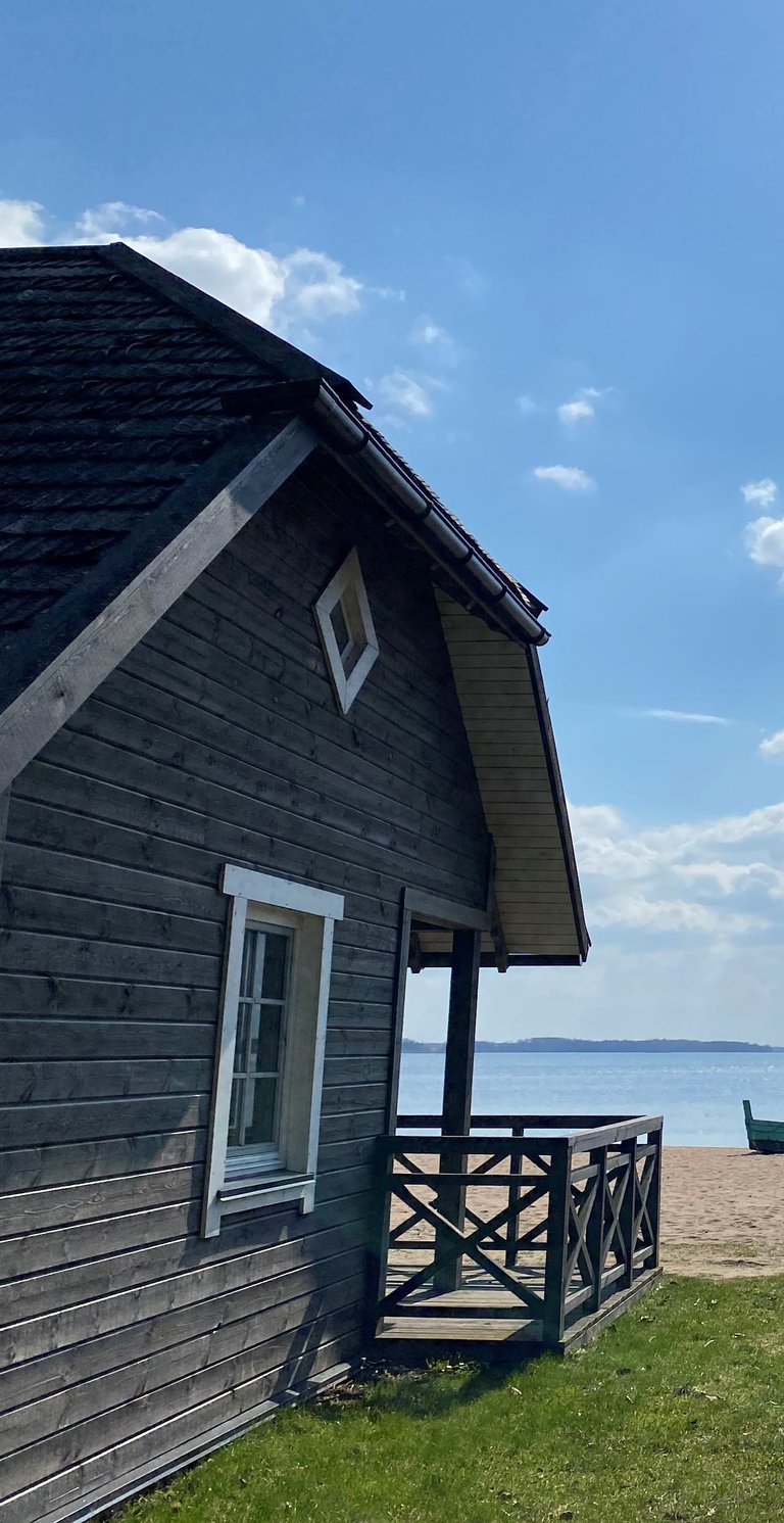 Poilsio nameliai prie Lūksto ežero