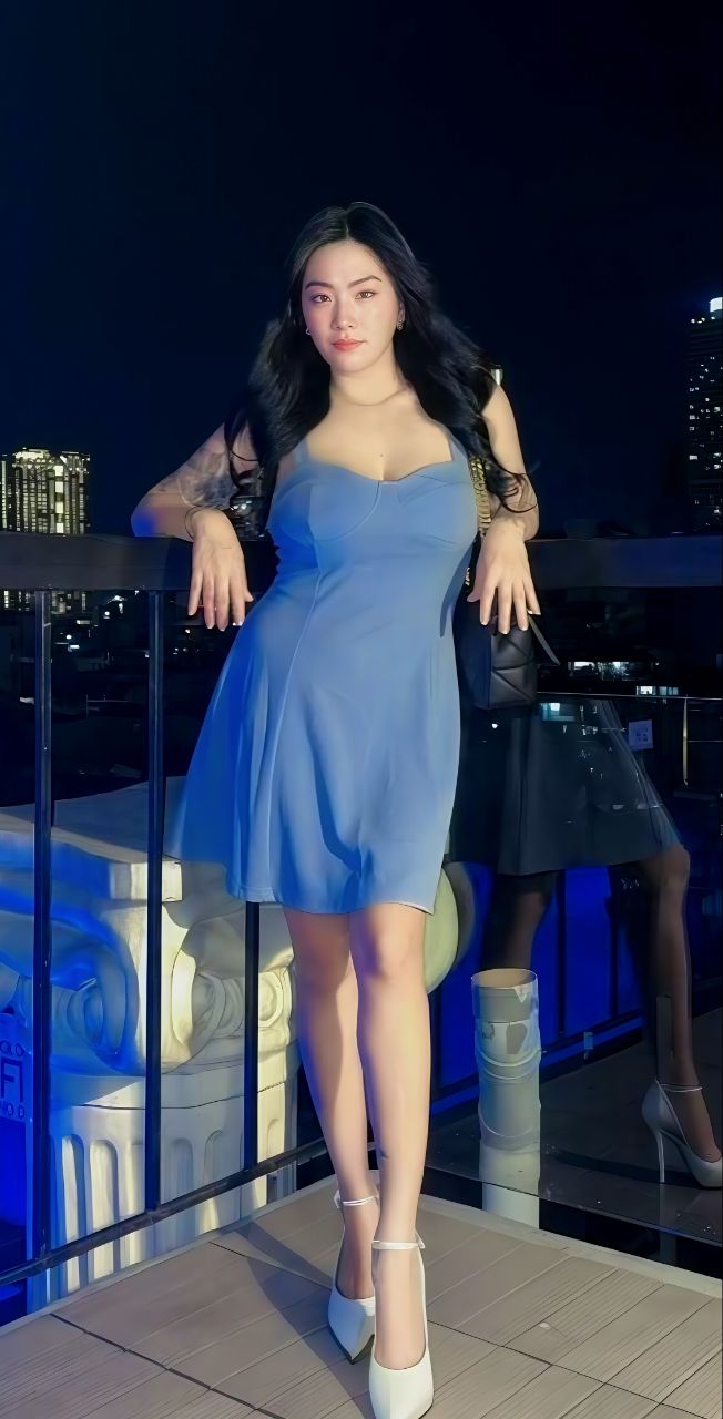 Sayuri, expert Nuru therapist providing a calming and high-quality massage experience.