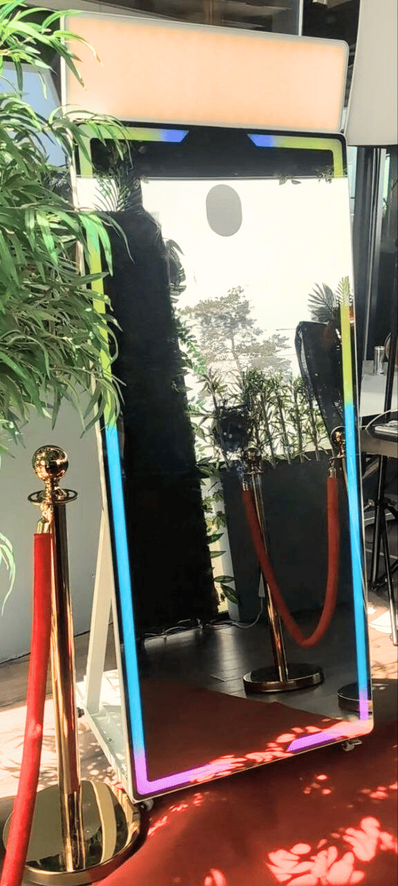 Luxuriöser Fotospiegel für VIP Gäste bei deinem nächsten Event in Karlsruhe, Stuttgart ode Pforzheim