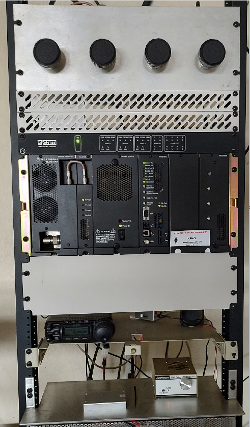 W5DFW 442.975 Rack