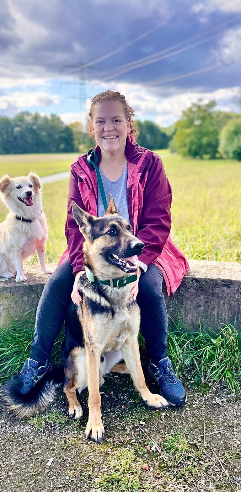 Julia mit 2 Hunden