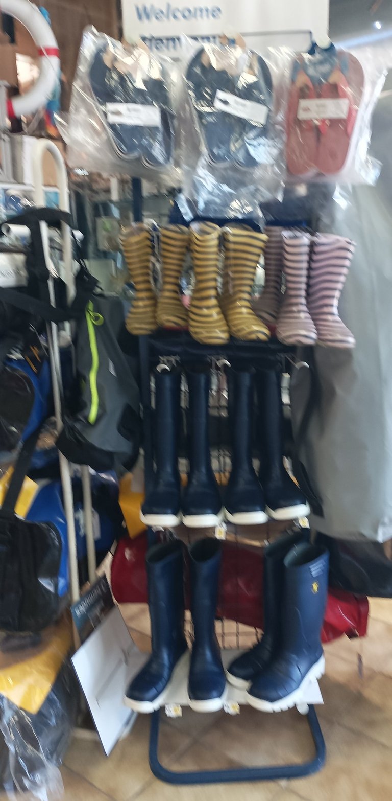 Wellies and flip flops