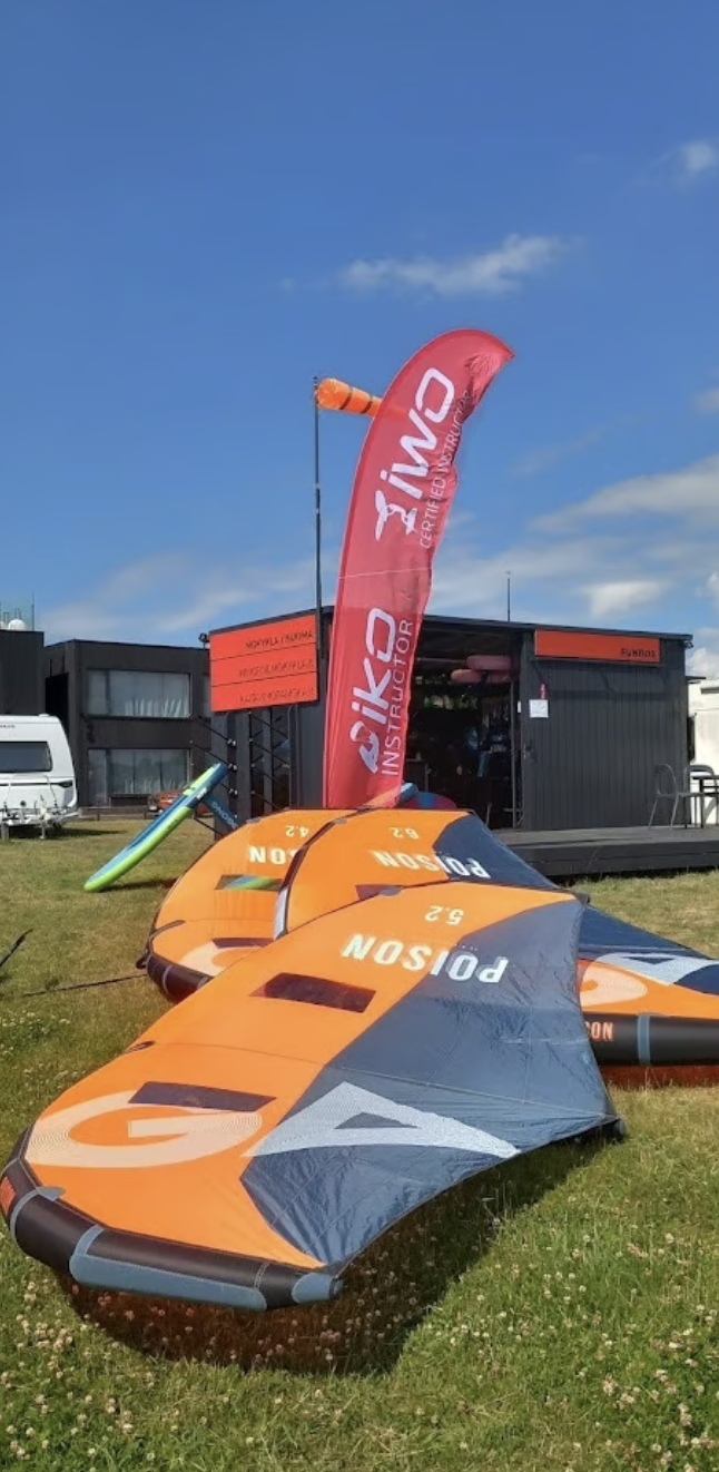 Wind ON kaitavimo ir wing foil mokykla Svencelėje