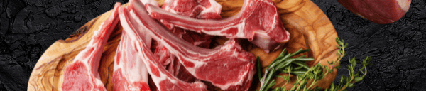 Catégorie Agneau : côtelettes d’agneau et d’autres morceaux de viande gigot d'agneau souris.