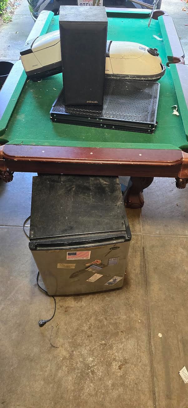 Pool table removal near me in San Francisco 94123, Oakland & San Jose.