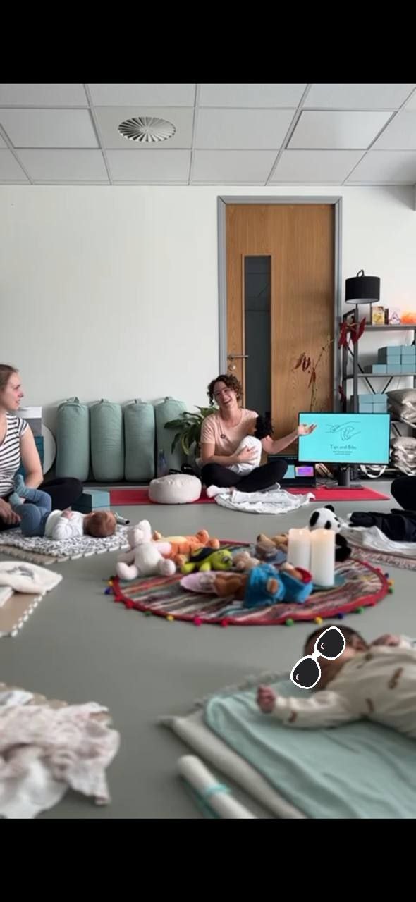 Taster of the baby massage course taught by Laura at a yoga centre in London