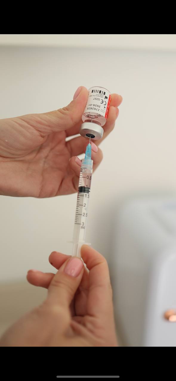 Lifting bez skalpela – zabieg z wykorzystaniem RF mikroigłowego w OG Cosmetology